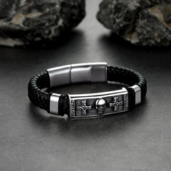 Pulseira de couro trançado com caveira preta gótica filho neto