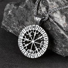 Colar com pingente de bússola Vegvisir com runas vikings para homens