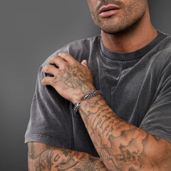 Pulseira de punho aberto com caveira gótica punk