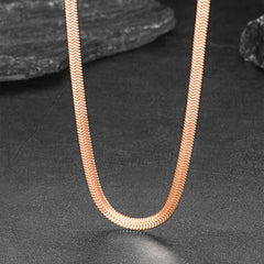 Gargantilha com corrente de cobra em espinha de peixe personalizada e gravada para mulheres e homens