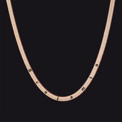 Gargantilha com corrente de cobra em espinha de peixe personalizada e gravada para mulheres e homens