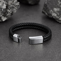 Pulseira Son com punho de couro trançado duplo preto personalizada e gravada