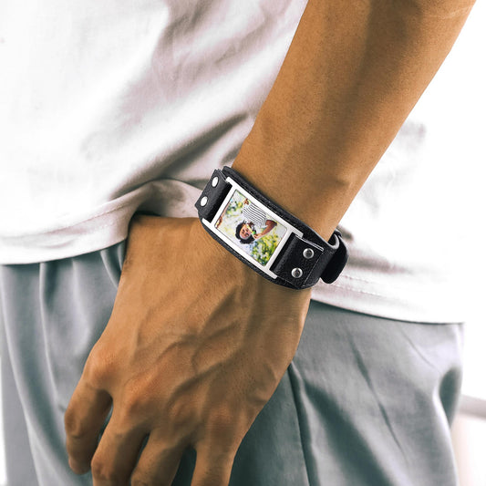 Pulseira de couro preta com imagem personalizada