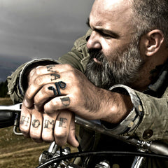 Anel de osso de caveira de cobra gótica para homens e mulheres