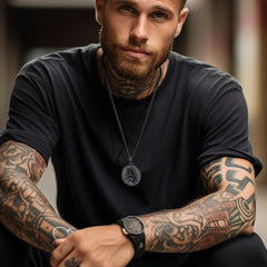 Colar masculino com cruz de Leviatã e cabra satânica Baphomet