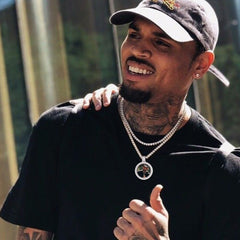 Colar com pingente de foto personalizado em círculo com zircônia cúbica masculina