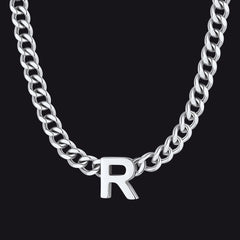Colar feminino com corrente de elos cubanos personalizados de 7 mm e letra inicial de 18 polegadas