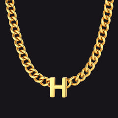 Colar feminino com corrente de elos cubanos personalizados de 7 mm e letra inicial de 18 polegadas