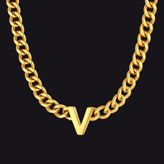 Colar feminino com corrente de elos cubanos personalizados de 7 mm e letra inicial de 18 polegadas