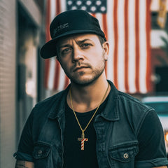 Colar com pingente de cruz e bandeira americana para homens e mulheres