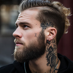 Brincos de argola Viking Rune de prata esterlina com zircônia preta para homens