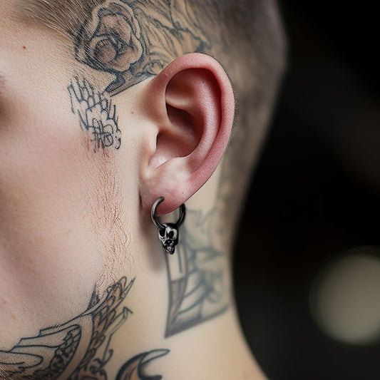 Brincos de argola com caveira estilosos para homens e mulheres