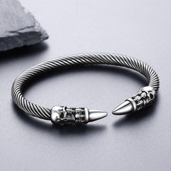 Pulseira de punho aberto com caveira gótica punk