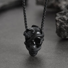 Colar com pingente de caveira de cobra gótica masculino
