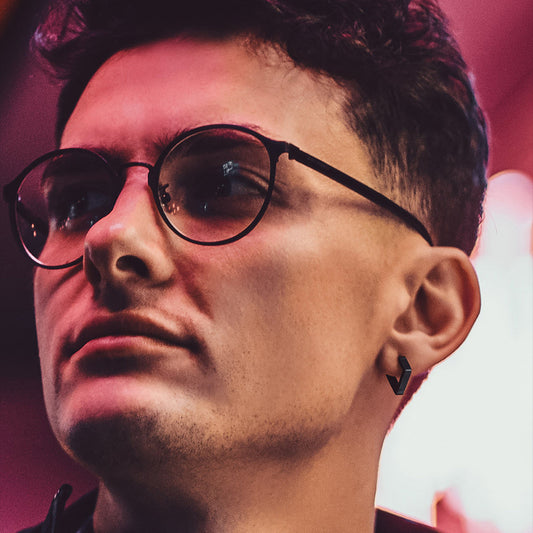 Brincos de argola Huggie quadrados clássicos para homens e mulheres