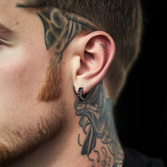 Brincos Huggie de Argola com Algarismos Romanos para Homens