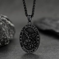 Colar com Medalha Oval Arcanjo São Miguel