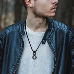 Colar Viking Mobius Infinity com Corrente de Couro Ajustável Masculino