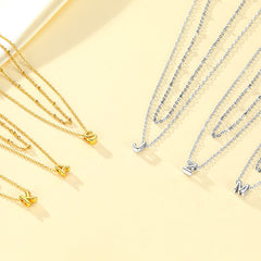 Colares em camadas com a letra inicial AZ para mulheres