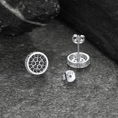 Brincos de pino Viking Rune com zircônia preta e ônix e runas de 10 mm