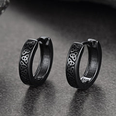 Brincos de argola Huggie com nó celta em prata esterlina para homens
