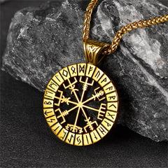 Colar com pingente de bússola Vegvisir com runas vikings para homens