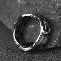 Anel masculino com coroa de espinhos e Jesus cristão