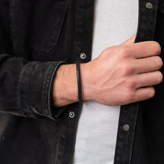 Pulseira de couro genuíno trançado com fecho