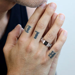 Minimalistischer schwarzer Onyx-Bandring für Herren
