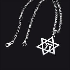 Colar Masculino com Letra Hebraica Estrela de David