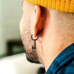 Brincos de argola pendentes Viking Rune Battle Axe Viking para homens