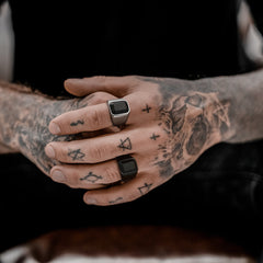 Anel de sinete com pedra ônix preta masculino tamanho 07-12