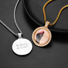 Colar com pingente de foto personalizado em círculo com zircônia cúbica masculina