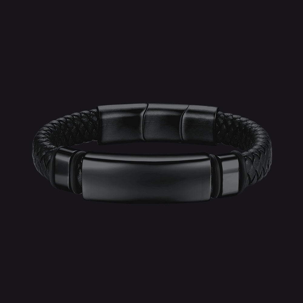 Individuell geflochtenes schwarzes graviertes Lederarmband