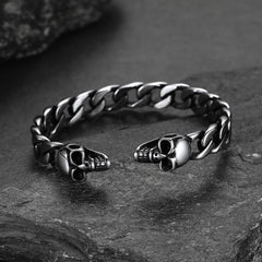 Pulseira de corrente cubana com cabeça de esqueleto e caveira gótica
