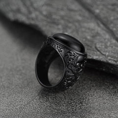 Anel de sinete gótico de ônix preto com caveira masculina