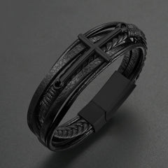 Mehrlagiges geflochtenes Lederarmband mit christlichem Kreuz