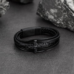 Pulseira de couro trançado com cruz de rosa negra cristã