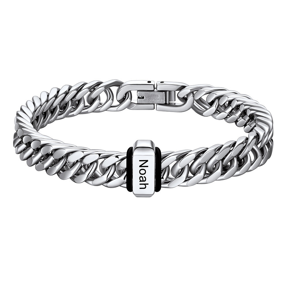 Individuell graviertes kubanisches Gliederkettenarmband mit mehreren Namen