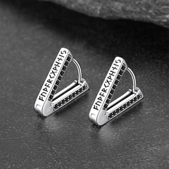 Brincos de argola triangulares Viking Rune de prata esterlina com zircônia preta para homens