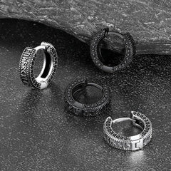 Creolen aus Sterlingsilber mit Wikinger-Runen und schwarzem Zirkonia für Herren