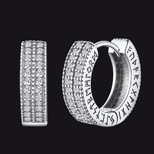Brincos de argola Huggie com runas Viking, prata esterlina, zircônia cúbica e runas Viking para homens