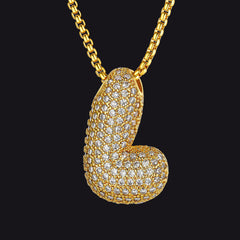 Colar com corrente inicial e letras em formato de bolha de zircônia cúbica dourada e caixa de rolo para mulheres