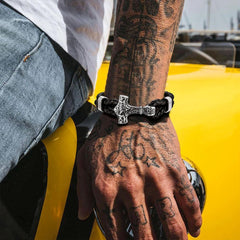 Pulseira de couro trançado Viking Thors Hammer Mjolnir para presente