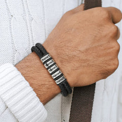 Pulseira de couro trançado com nome personalizado e contas personalizadas