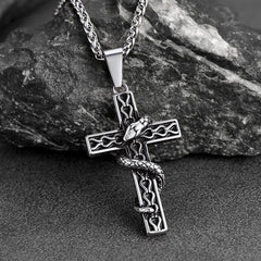 Colar Gótico Masculino com Cruz de Cobra em Aço Inoxidável