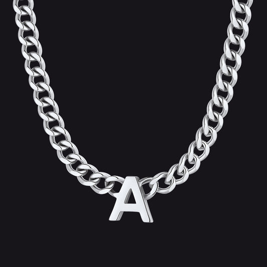Colar feminino com corrente de elos cubanos personalizados de 7 mm e letra inicial de 18 polegadas