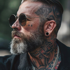 Brincos de pino Viking Rune de prata esterlina com runas Viking Rune de ônix preto para homens