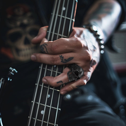 Biker Gothic Totenkopf Ring Herren aus Edelstahl