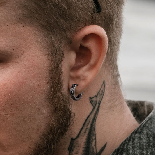 Keltischer Knoten-Huggie-Creolen aus Sterlingsilber für Herren